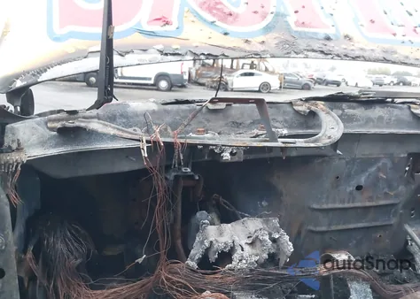 2000 Chevrolet Tahoe All New Ls из США, поврежденный, VIN 1GNEC13T4YJ139182